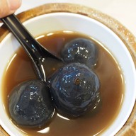 Sweet Circle บัวลอยงาดำ 30 ปี ปทุมวัน