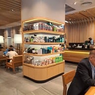 บรรยากาศ Starbucks Central Ladprao