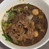 เมนูของร้าน ก๋วยเตี๋ยวเรือหลานตาวิทย์