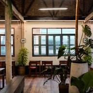 The Old School : Specialty Coffee เจริญนคร