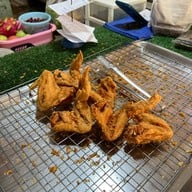 ส้มตำชนะจน (ส้มตำพี่นก)