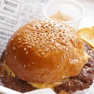 Sapiens Burger