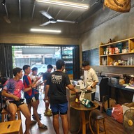 ผู้ชายขายกาแฟ