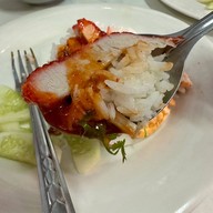เมนูของร้าน ข้าวหมูแดงเรือเมล์