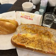 Banh Mi Huynh Hoa
