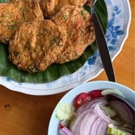 เมนูของร้าน เรือนไทยกุ้งเผา วัดเชิงเลน