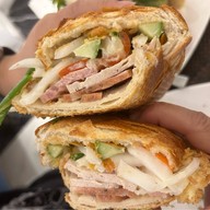 Banh Mi Huynh Hoa