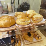 Beans Bread Cafe - coffee & sandwich สะพานควาย