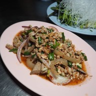 (ป๋าสันต์)ครัวอีสาน ติดกับปั้ม ปตท.