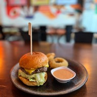 OX BURGER สาทร 11