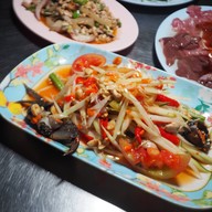 (ป๋าสันต์)ครัวอีสาน ติดกับปั้ม ปตท.