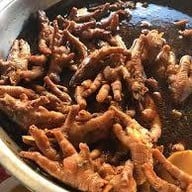 เมนูของร้าน โก๋ ก๋วยเตี๋ยวไก่ตุ๋น นุ่มละลาย สนามบินน้ำ