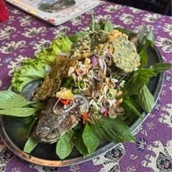 สวนอาหารซุ้มไผ่ เรโทร
