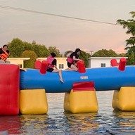 เฌอ-บุรี โฮมสเตย์