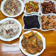 ข้าวต้มแปลงนาม ไมตรีจิตต์ ถนน ไมตรีจิตต์