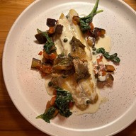 Serica Antipasti & Wine Bar ทองหล่อ 25