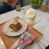 เมนูของร้าน Newtro Cafe กาแฟ ขนมหวาน โทสต์ เค้ก อาหารเช้า บรรทัดทอง