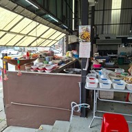 ก๋วยเตี๋ยวเรืออยุธยาเจ๊จุ๋ม พระยาสุเรนทร์