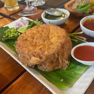 Architeuthis  cafe (อาร์คีทิวธีสคาเฟ่) cafe