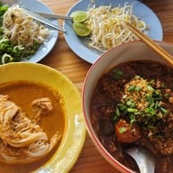 เมนูของร้าน น้ำเงี้ยว ป้าสุข