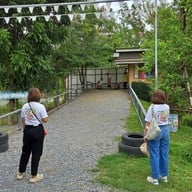 บรรยากาศ แกะ กะ บัว ฟาร์มคาเฟ่ & เรสเตอร์รองค์