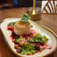 Serica Antipasti & Wine Bar ทองหล่อ 25