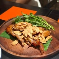 จ้ำเข่า อารีย์ อารีย์