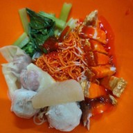 ตี๋ใหญ่ บะหมี่น้ำแดง Home