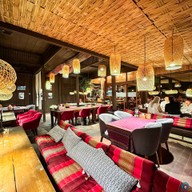 ไทแท้ ริมน้ำ เจ้าพระยา - Authentic Thai Cuisine Chaophraya Riverside