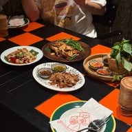 จ้ำเข่า อารีย์ อารีย์