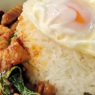 78กะเพราคาเฟ่