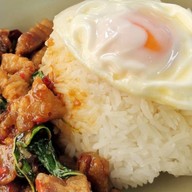 78กะเพราคาเฟ่