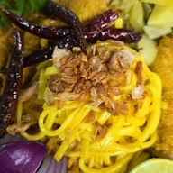 ตู้กับข้าว By เจิดจรัส ดอนเมือง Red Spoon