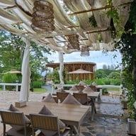 Lalinna Cafe&restaurant