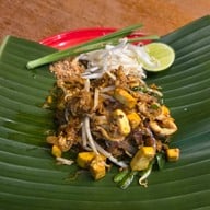 เมนูของร้าน ผัดไทยไฟทะลุ ถนนดินสอ
