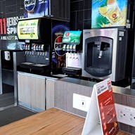 บรรยากาศ KFC ปตท. ซอยมังกร