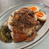 ขาหมูสะพาน -