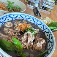 นิยมสมิทธิ์ NIYOM SMITH THAI BOAT NOODLES