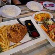 ร้านโอยั๊วะริเวอร์เทอเรส สะพานพระราม7