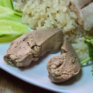 หอมนุ่ม ข้าวมันไก่ สไตล์สิงคโปร์