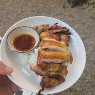 ส้มตำนิมมาน-สุขเกษม