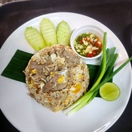 ส้มตำนิมมาน-สุขเกษม