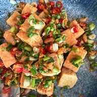 CHARIOT Pub & Restaurant