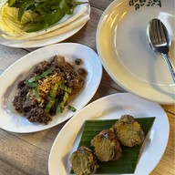 ละลาบ ละล้วง