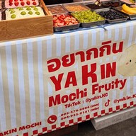 YAKINMOCHI (โมจิครีมชีสผลไม้สด) เจเจมอลล์ชั้น 1