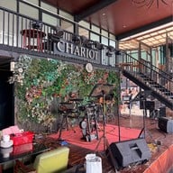 CHARIOT Pub & Restaurant