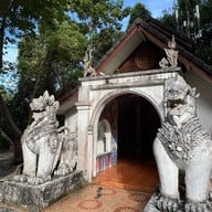 วัดผาลาด