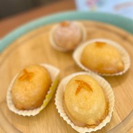 นาริ นาริ พาทิซเซอรี่ -