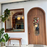 นาริ นาริ พาทิซเซอรี่ -