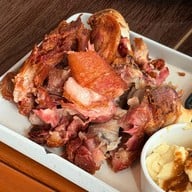 CHARIOT Pub & Restaurant